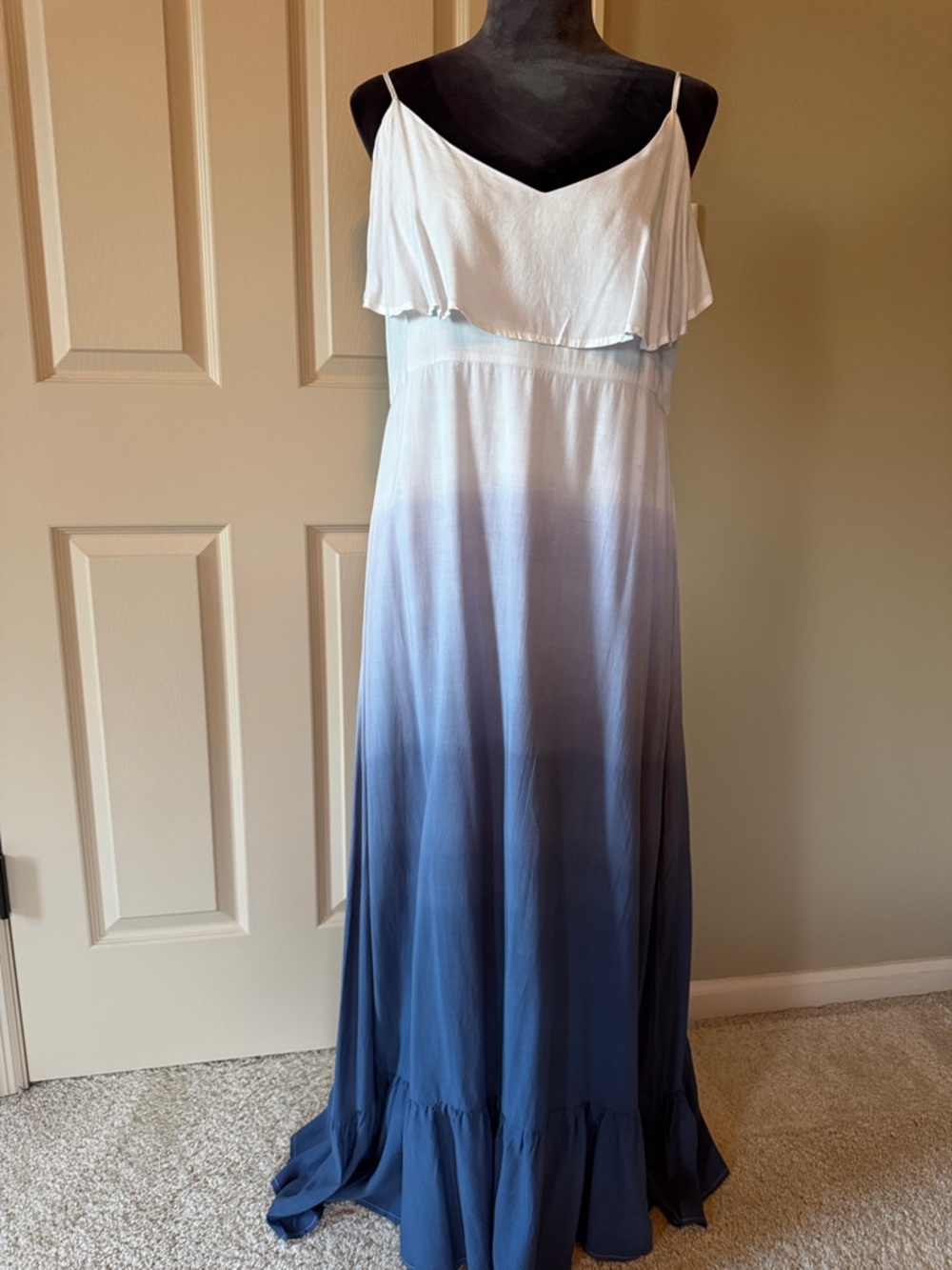 DAVI & DANI White to Navy Ombre Spaghetti Strap Maxi Dress